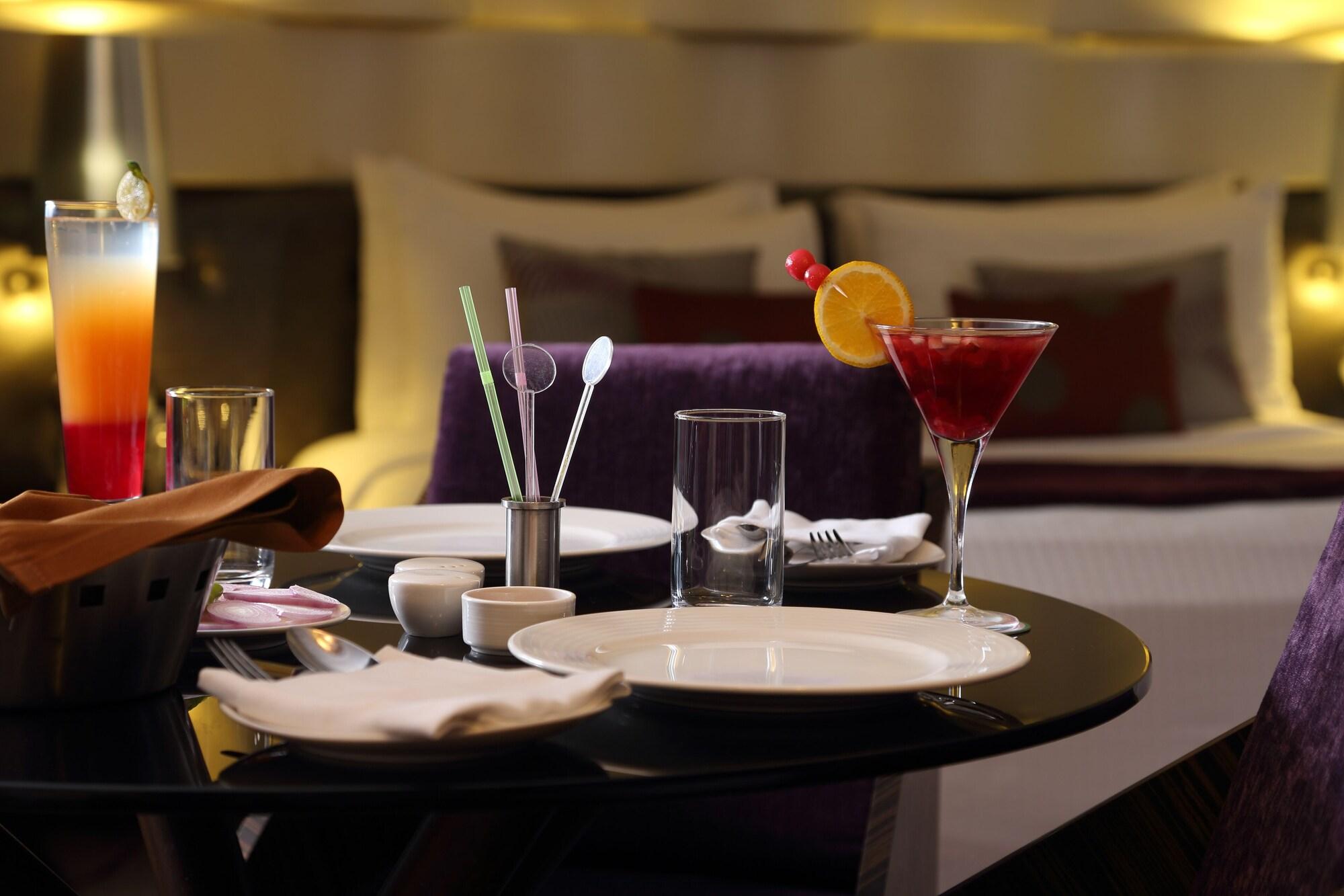 Fortune Select Sg Highway, Ahmedabad - Member Itc Hotels' Group Zewnętrze zdjęcie