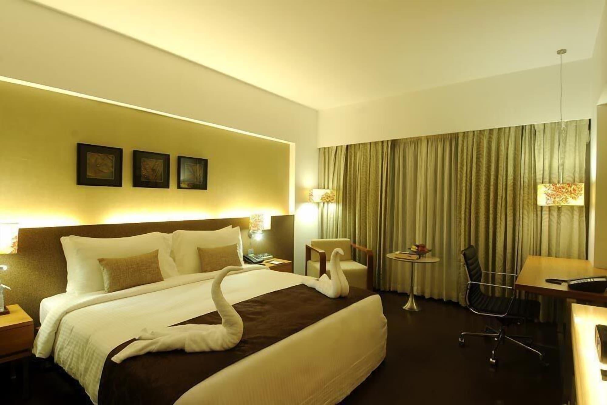 Fortune Select Sg Highway, Ahmedabad - Member Itc Hotels' Group Zewnętrze zdjęcie