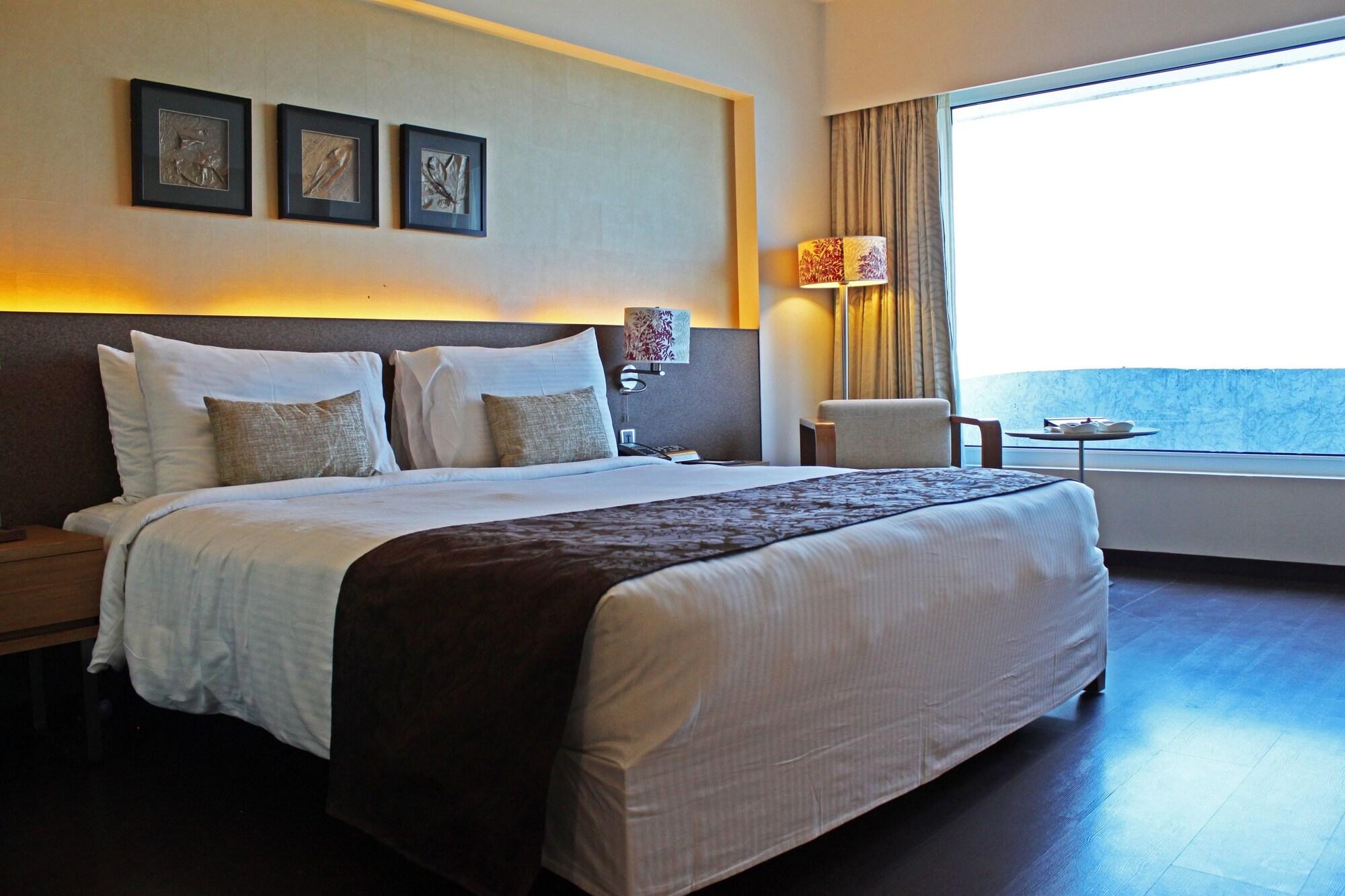 Fortune Select Sg Highway, Ahmedabad - Member Itc Hotels' Group Zewnętrze zdjęcie