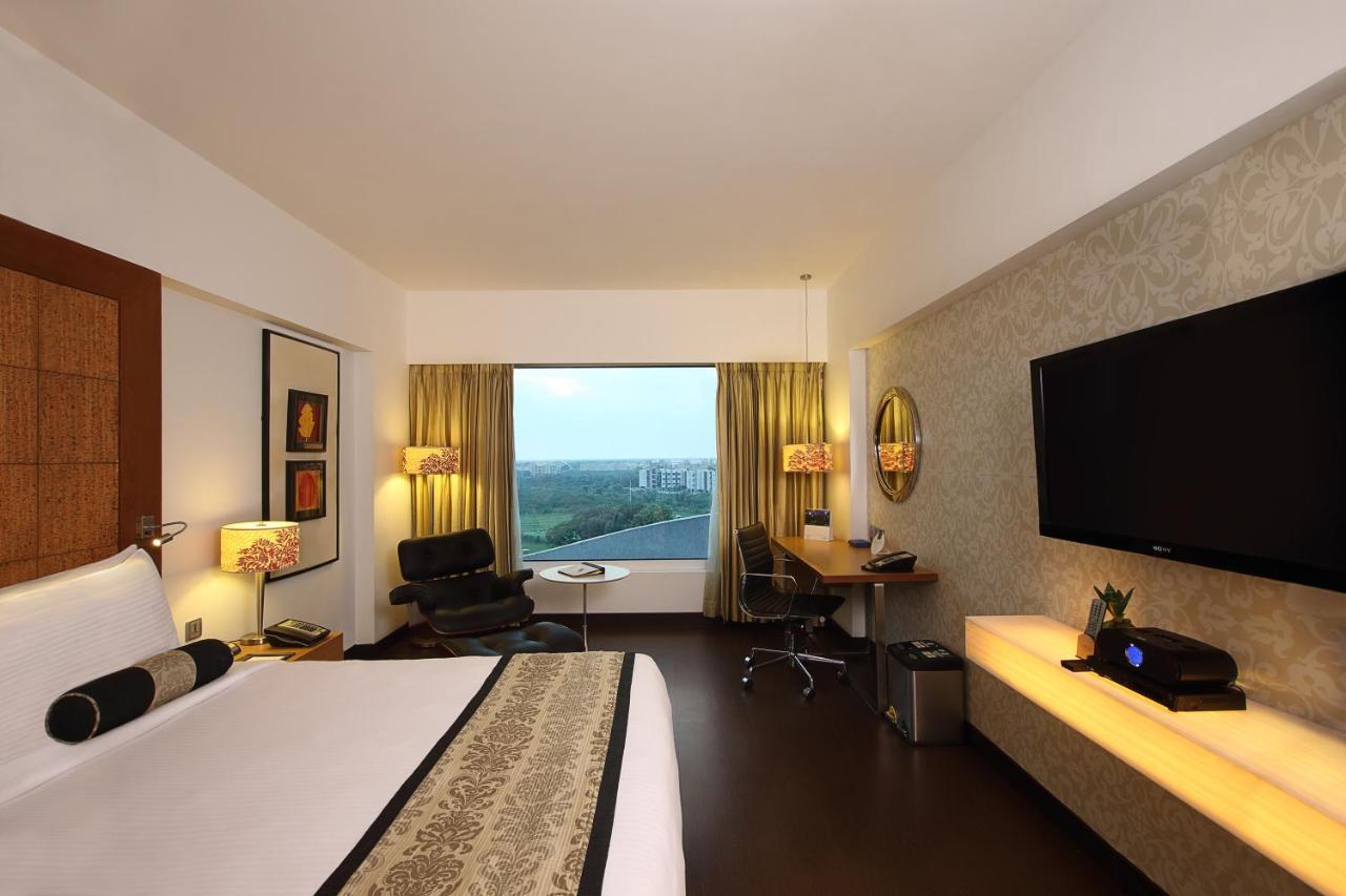 Fortune Select Sg Highway, Ahmedabad - Member Itc Hotels' Group Zewnętrze zdjęcie