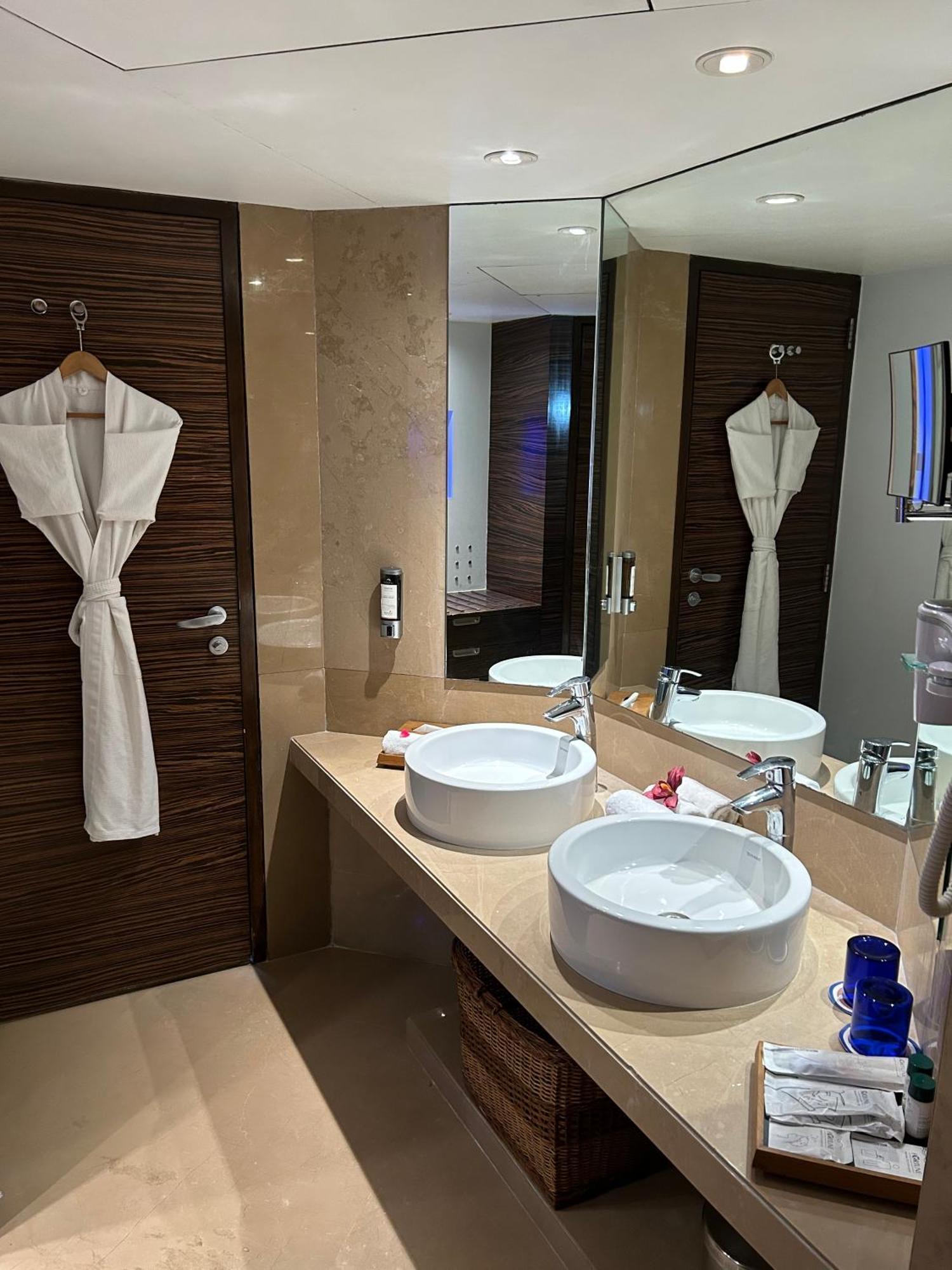Fortune Select Sg Highway, Ahmedabad - Member Itc Hotels' Group Zewnętrze zdjęcie