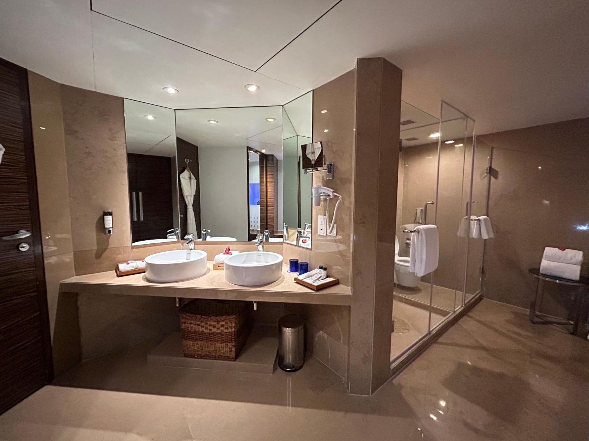 Fortune Select Sg Highway, Ahmedabad - Member Itc Hotels' Group Zewnętrze zdjęcie