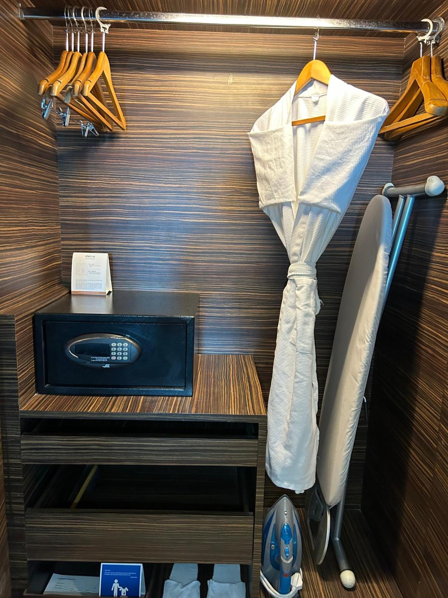 Fortune Select Sg Highway, Ahmedabad - Member Itc Hotels' Group Zewnętrze zdjęcie