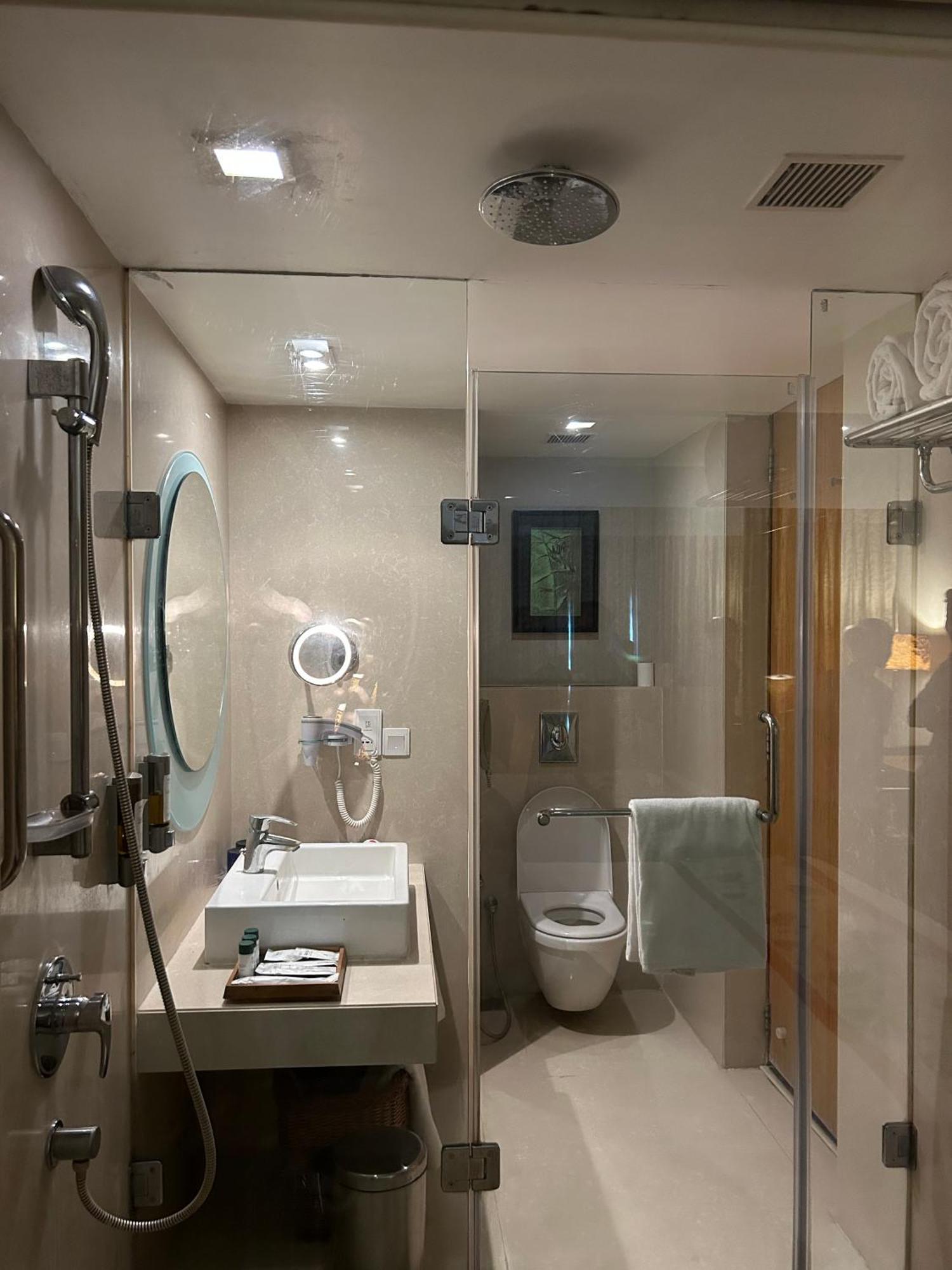 Fortune Select Sg Highway, Ahmedabad - Member Itc Hotels' Group Zewnętrze zdjęcie