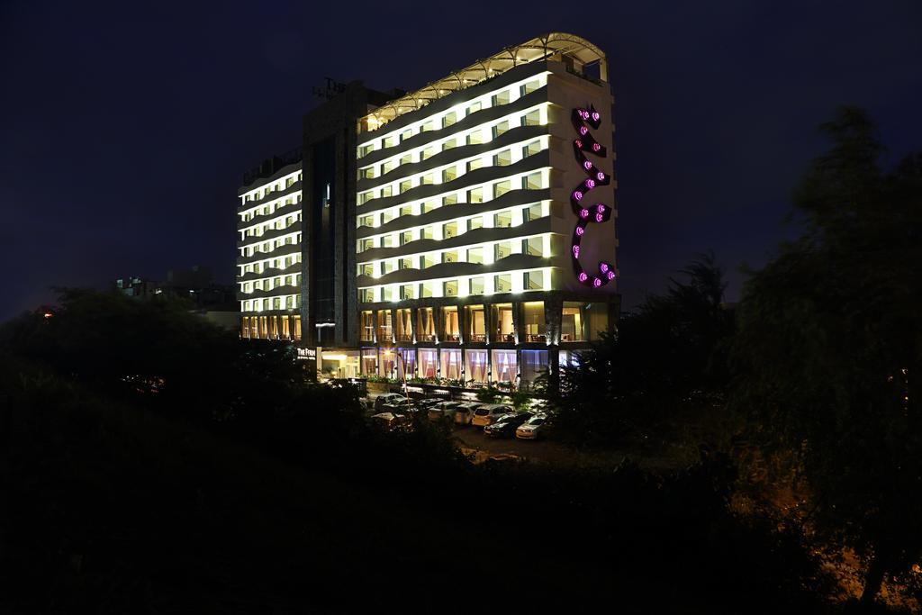 Fortune Select Sg Highway, Ahmedabad - Member Itc Hotels' Group Zewnętrze zdjęcie