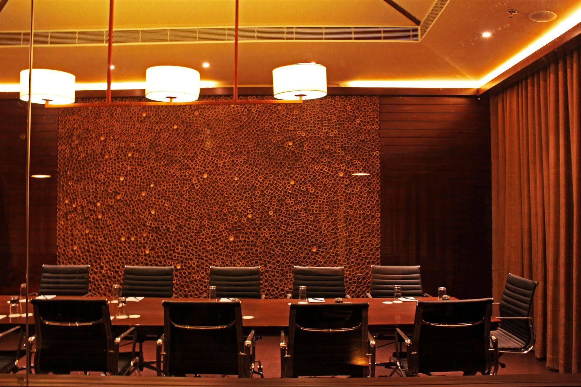 Fortune Select Sg Highway, Ahmedabad - Member Itc Hotels' Group Zewnętrze zdjęcie